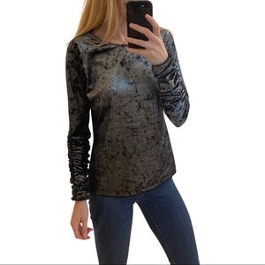 Vince Camuto long sleeve Top black size medium